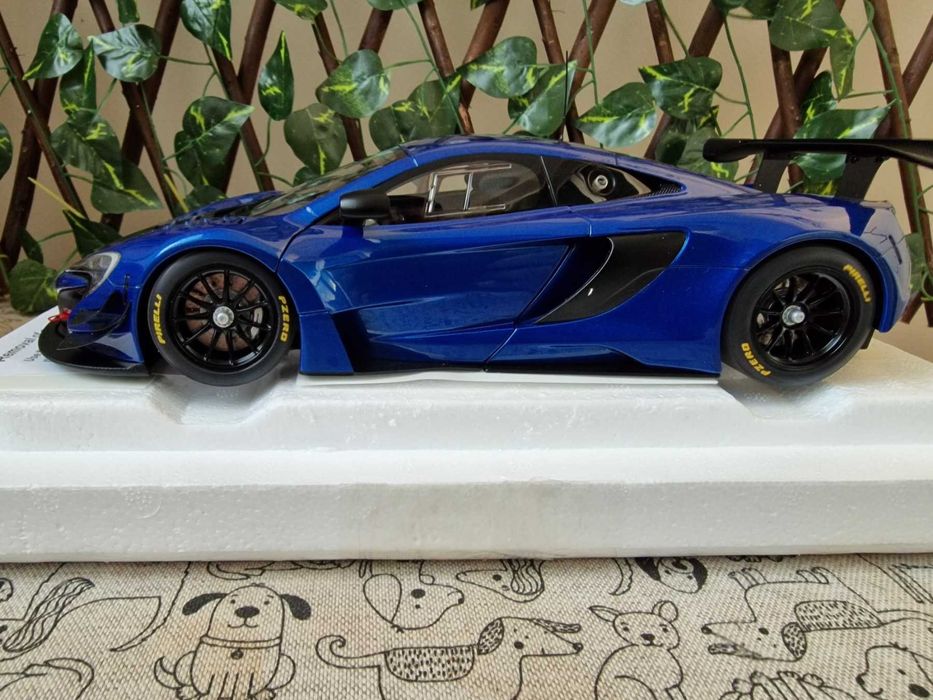 AutoART 1:18 Мащаб McLAREN 650 GT3