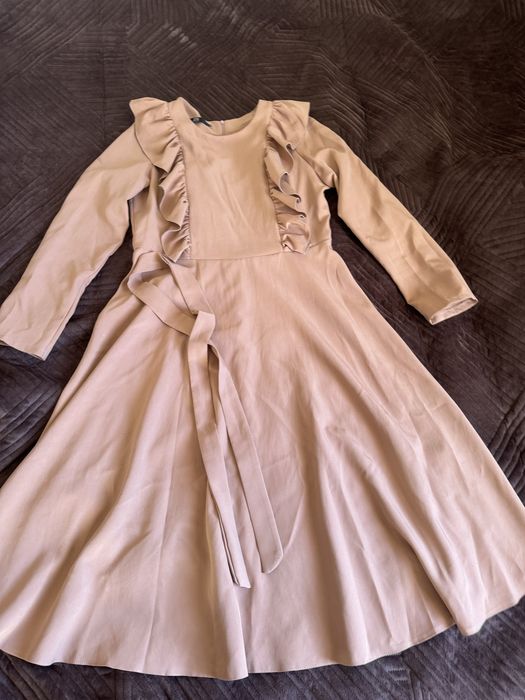 Женское вечерное платье