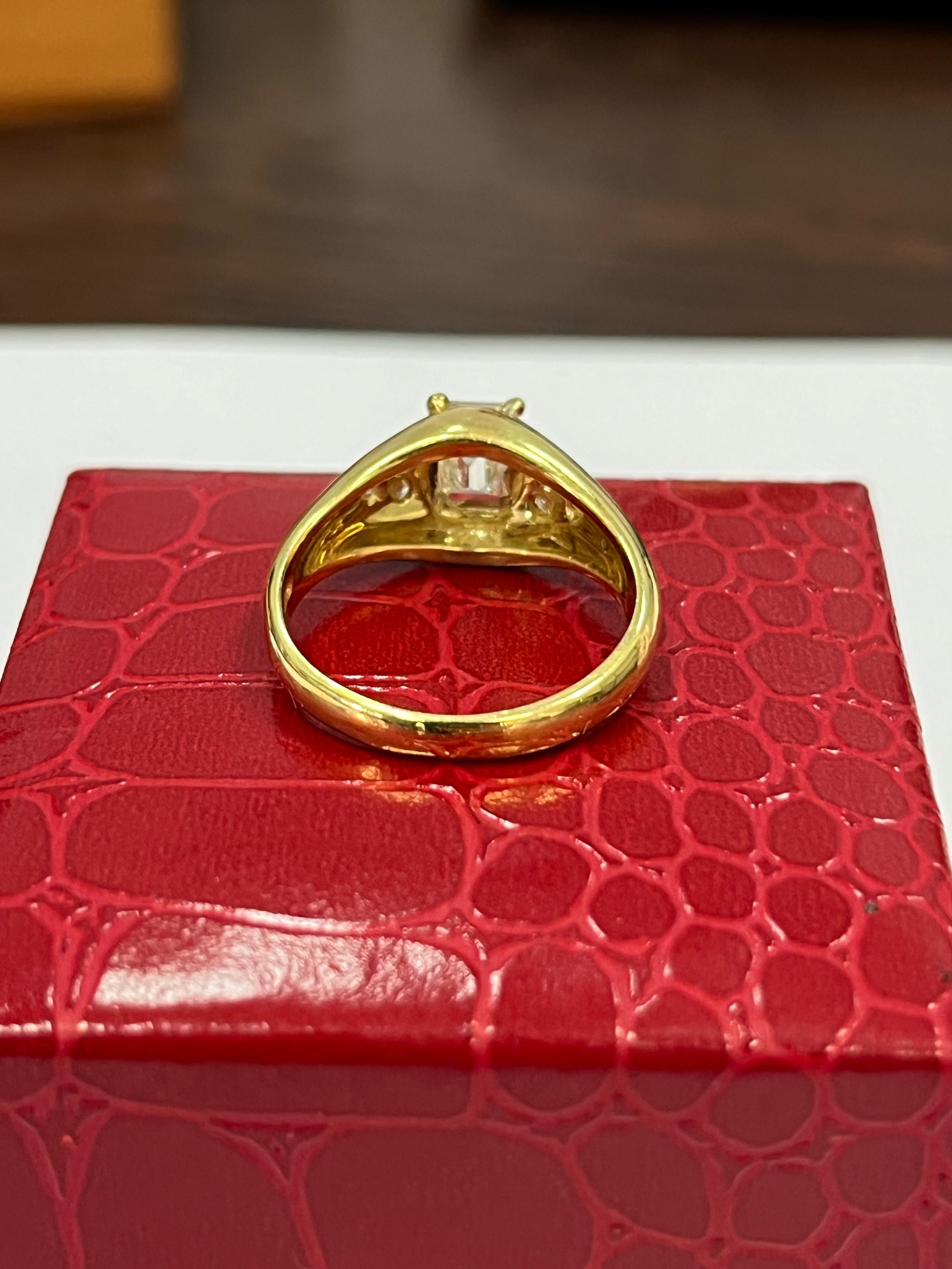 Златен пръстен с натурален диамант Emerald