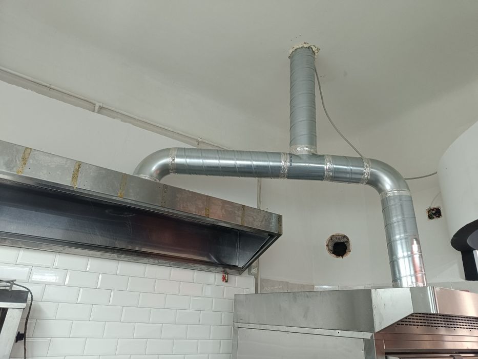 Montez hote industriale, motor, tubulatura