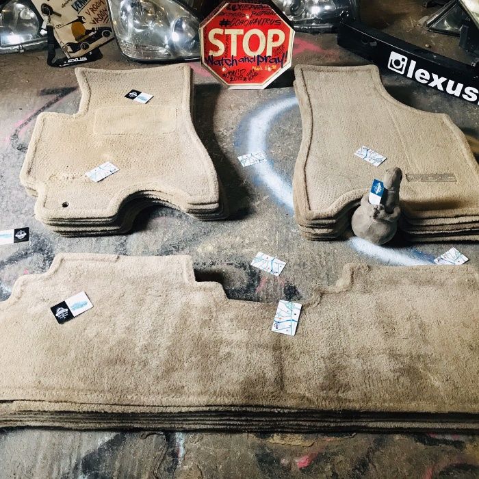 Коврик в салон авто на Lexus RX300