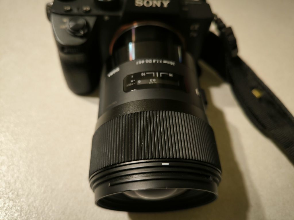 Obiectiv Sigma 35mm 1.4 montura Sony