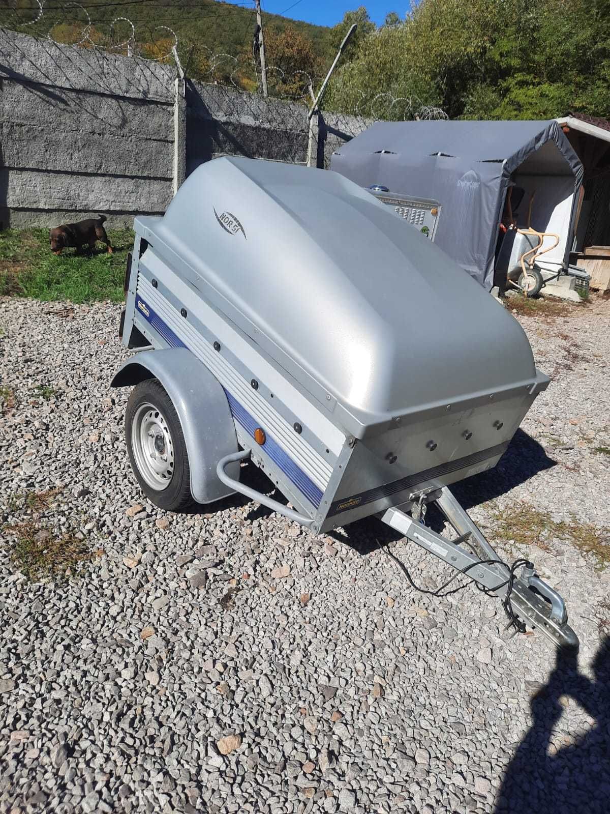 remorca auto bagaje usoara cu capac