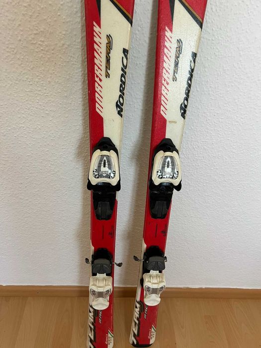Ski schi carve copii Nordica Dobermann Team J Race RED 130cm