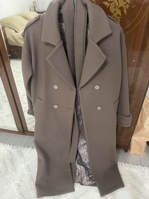 Продам пальто кофейного цвета