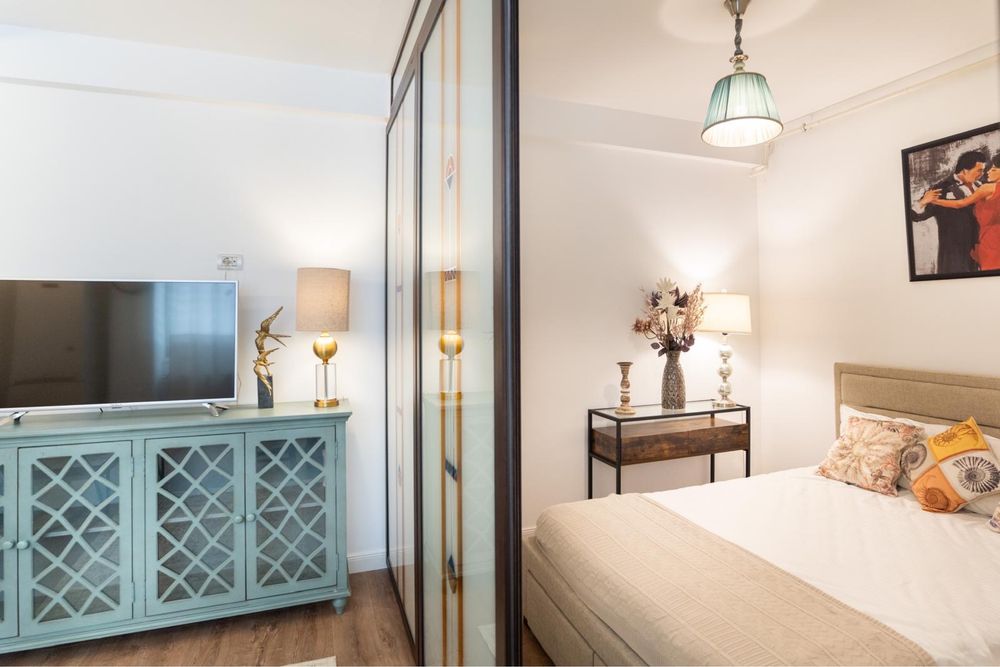 Vand studio Mamaia Nord / Alezzi