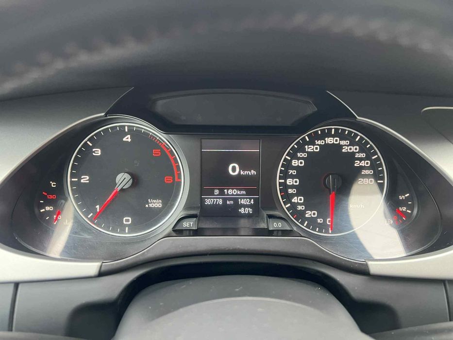 Audi a4b8 2011 4500e