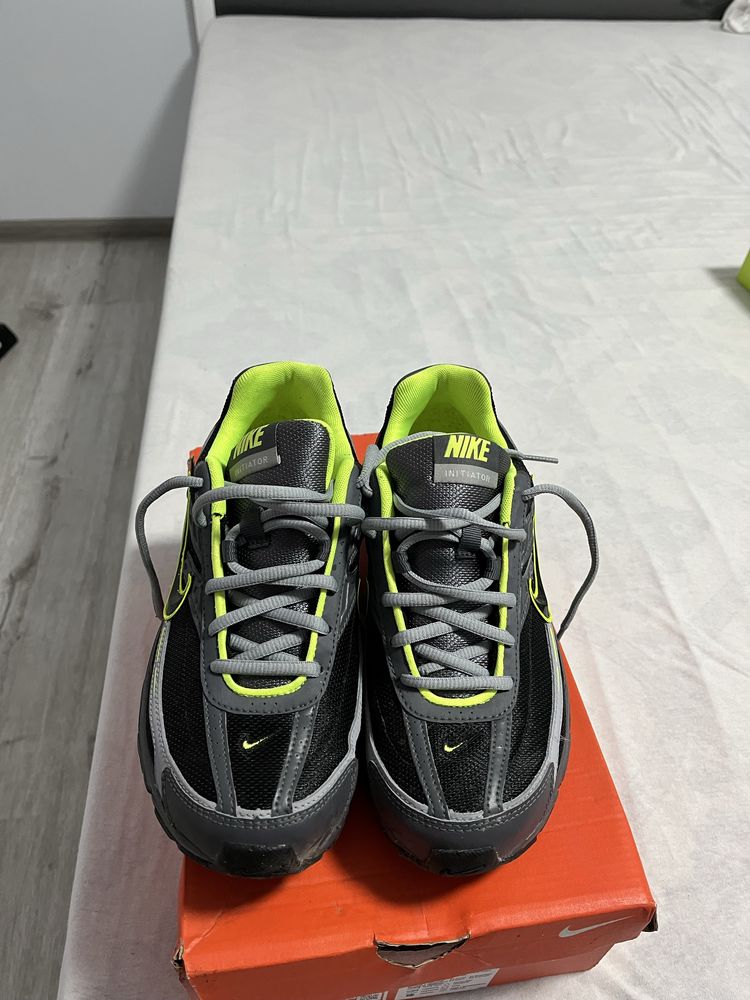 nike initiator маратонки