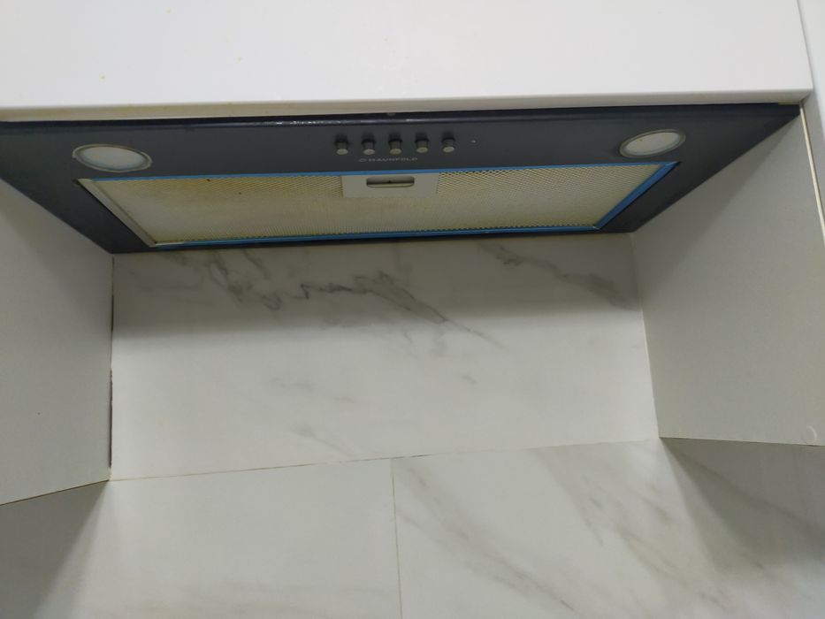 Продам вытяжку на кухню, в хорошем состояний