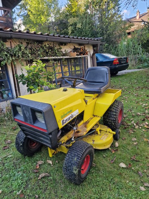 Vand tractoras pentru gazon/iarba