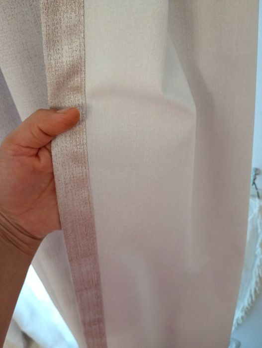 Draperii cu inele bej