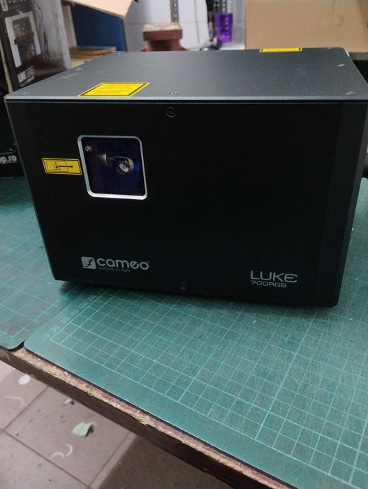 Laser  CAMEO LUKE 700 RGB – Perfect pentru DJ, evenimente NOU