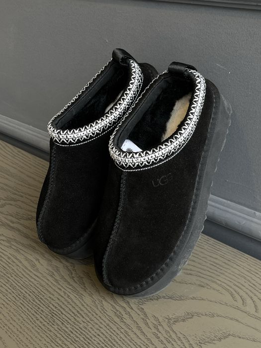 Продам угги натуралка полностью