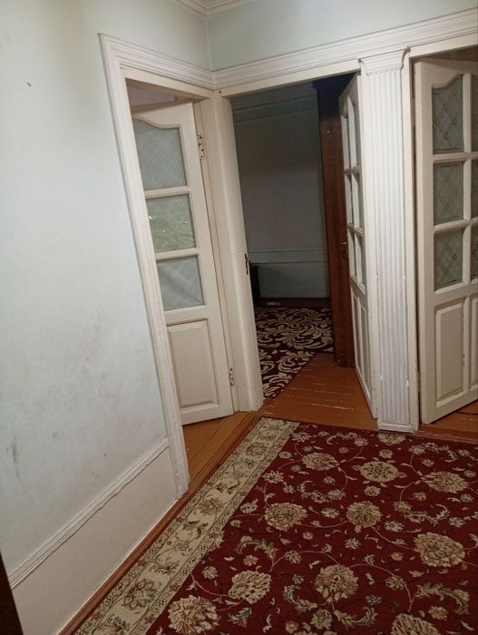 3xonali kvartira ayol va qizlarga