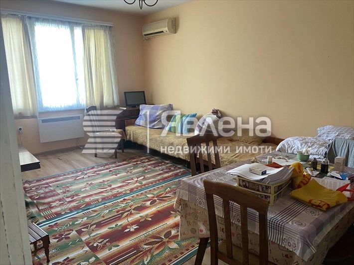 Продава се Тристаен апартамент в Бургас, Възраждане - 97 кв.м за 1702 €/кв.м - Снимка #1
