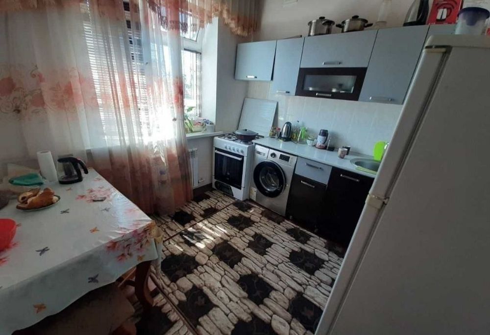 2 Комнат Мирабад срочно продаётся квартира