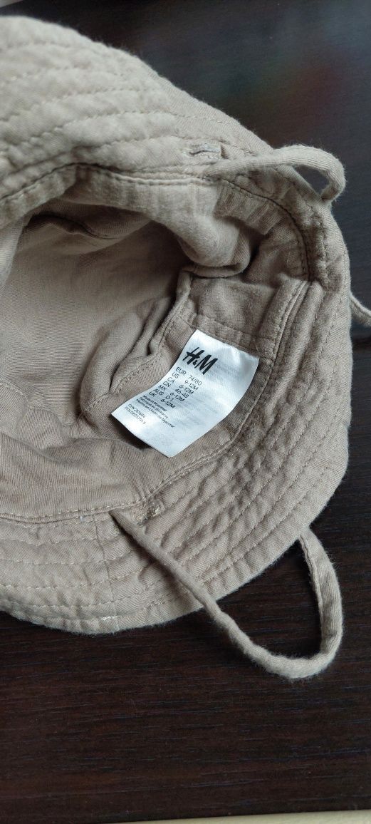 Pălărie de soare marca H&M 6-12 luni