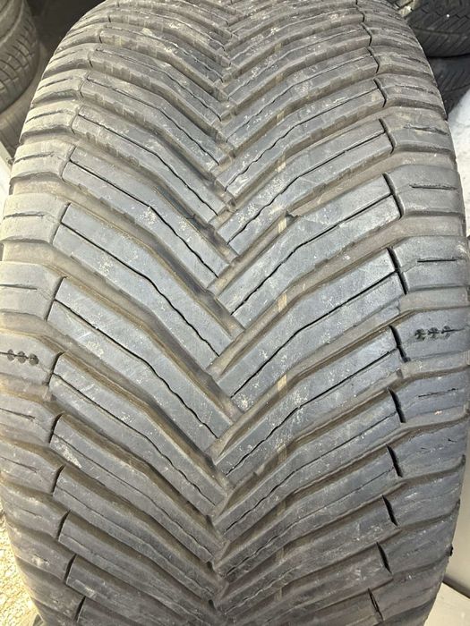 235/50/19 и 255/45/19 Michelin 2023
