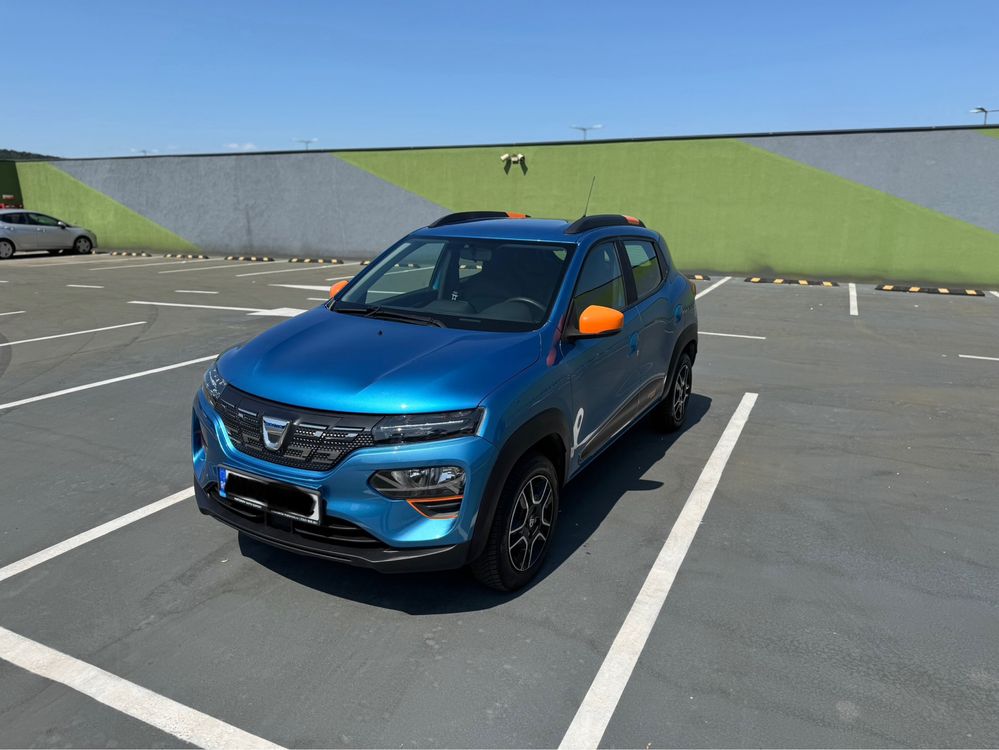 Dacia Spring 2022 albastru