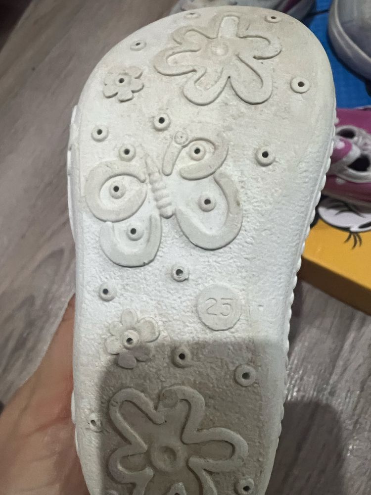 Детски маратонки nike и пантофи колев и колев