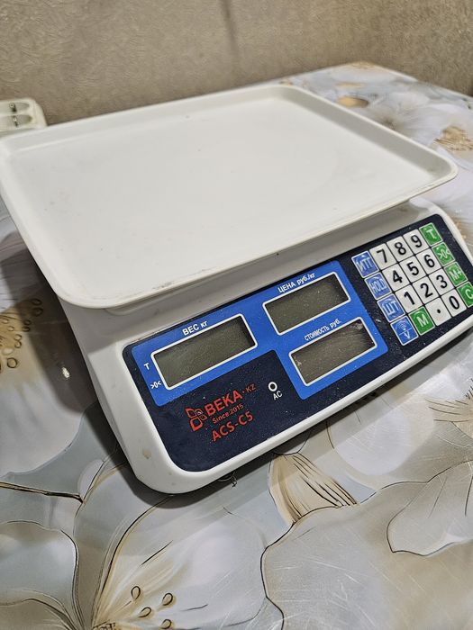 Весы max 30 кг б/у электронные настольные рабочие в хорошем состоянии