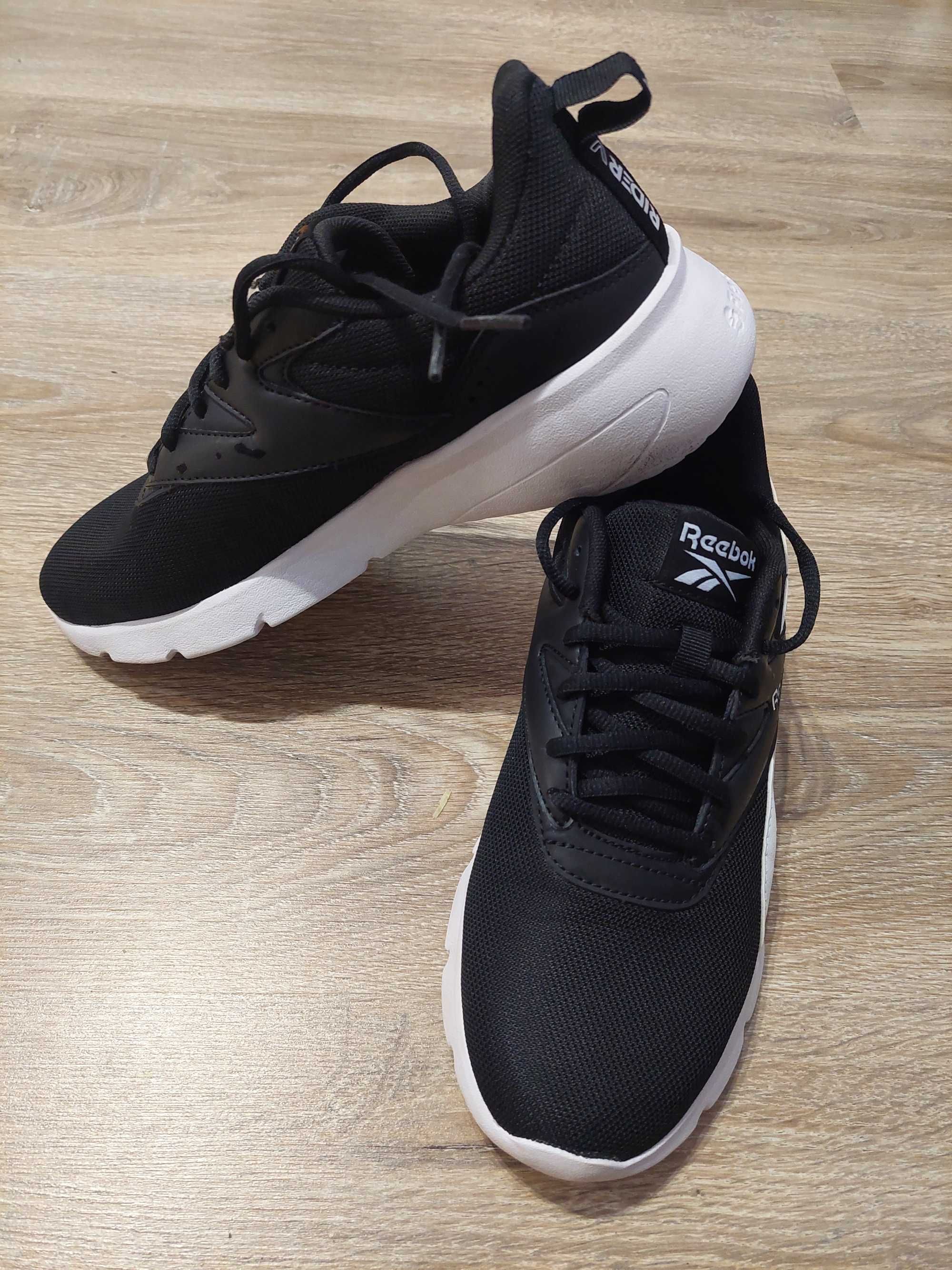Обувки Reebok 39 номер