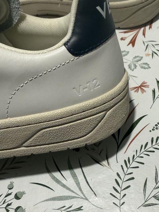 Veja v12 Unisex marime 39