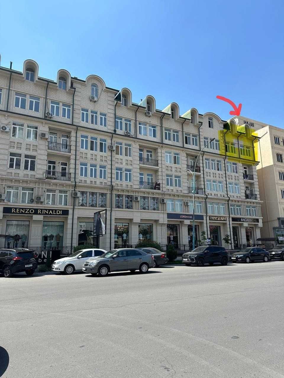 Фарғона шаҳрининг марказида ҳашаматли, ремонтталаб, мансардли квартира