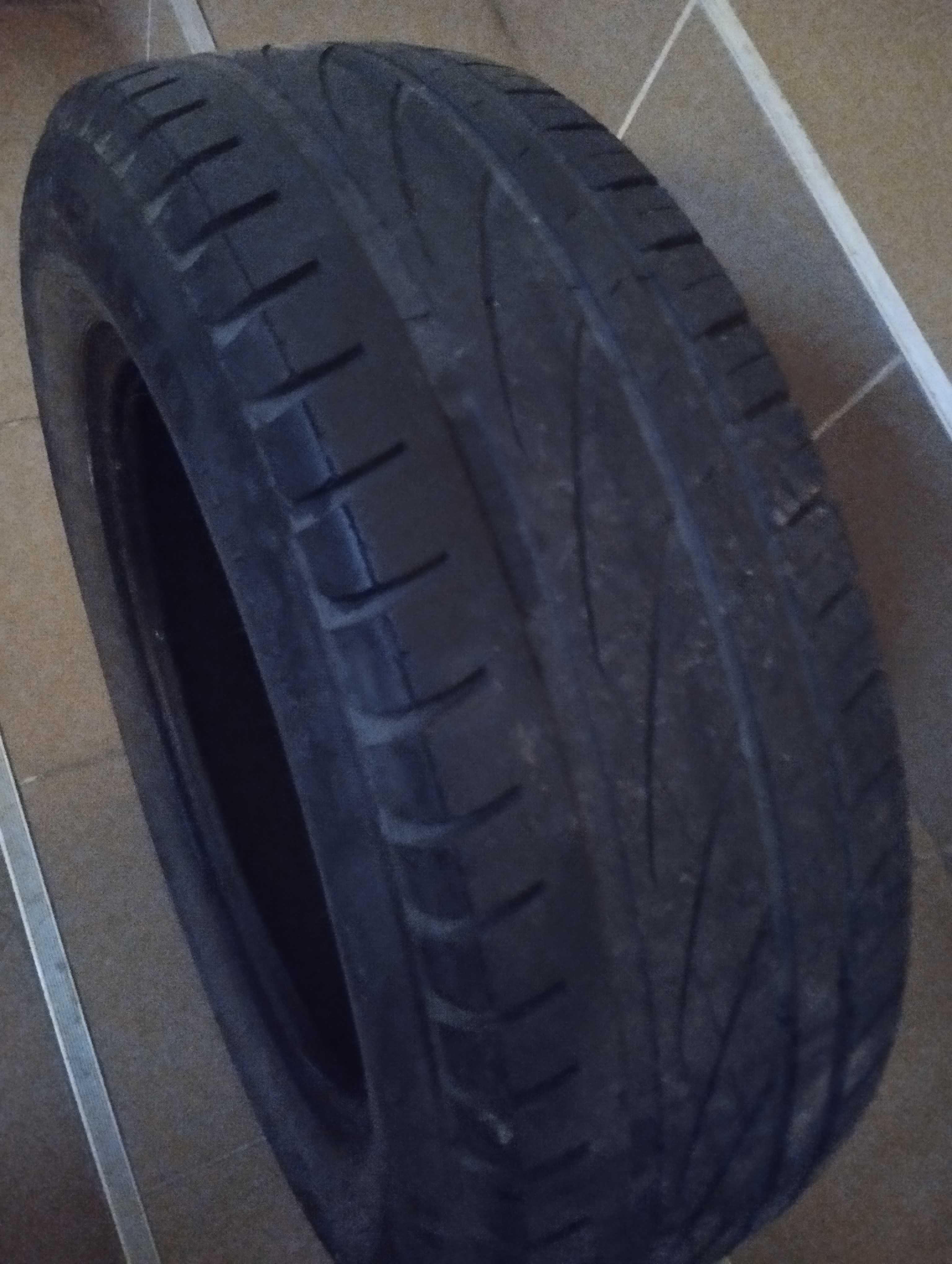 Vând cauciucuri iarna folosite R15 195/65