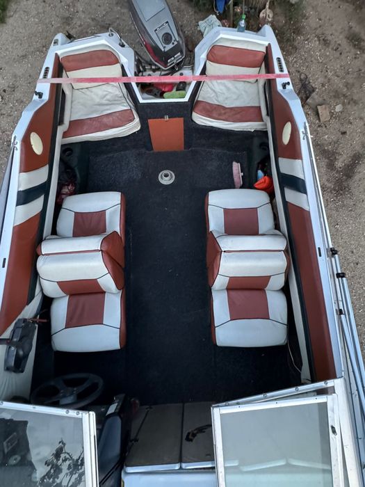 Barca Bayliner Capri Motor Suzuki 85cp