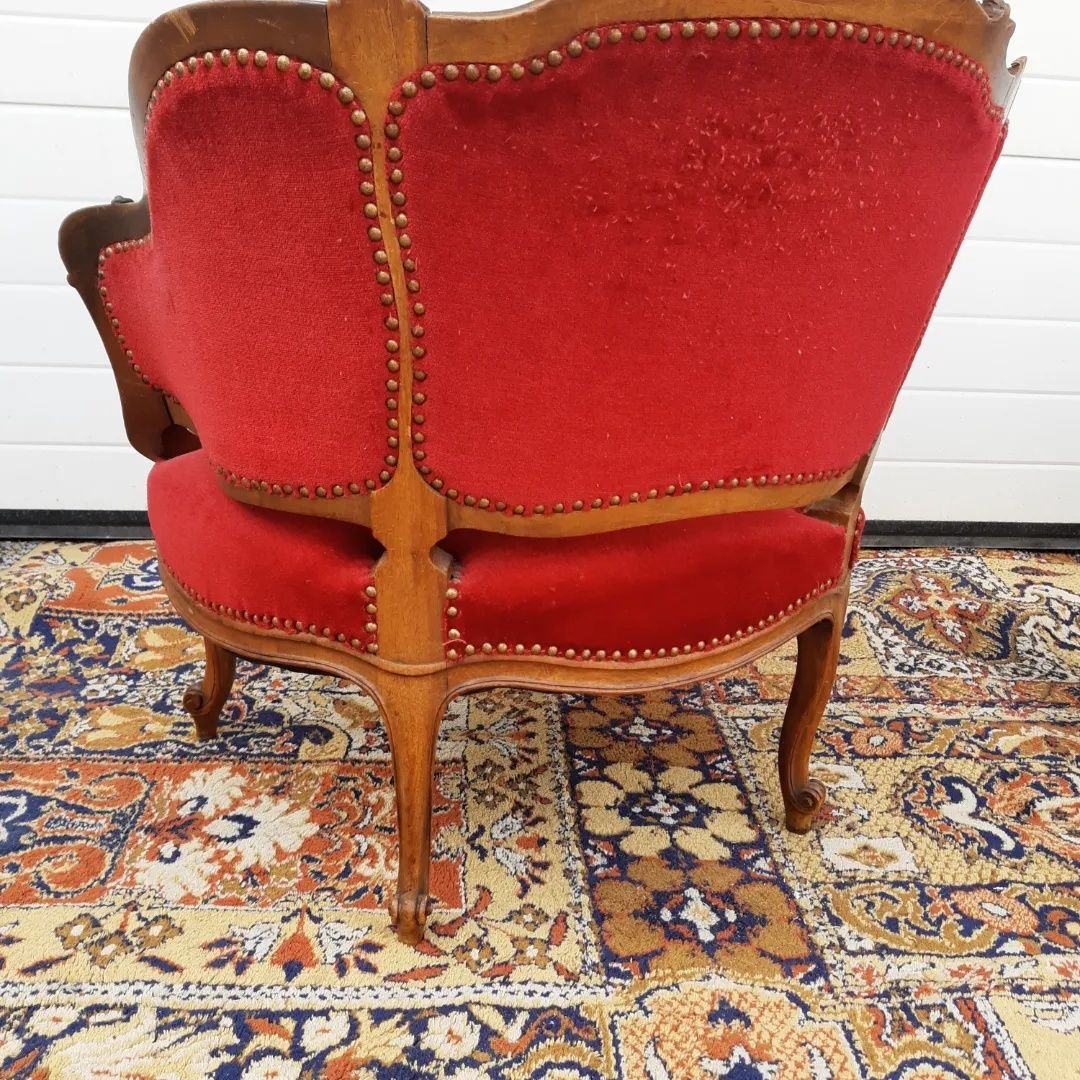 Уникални старинни кресла с изящни извивки.Внос Холандия