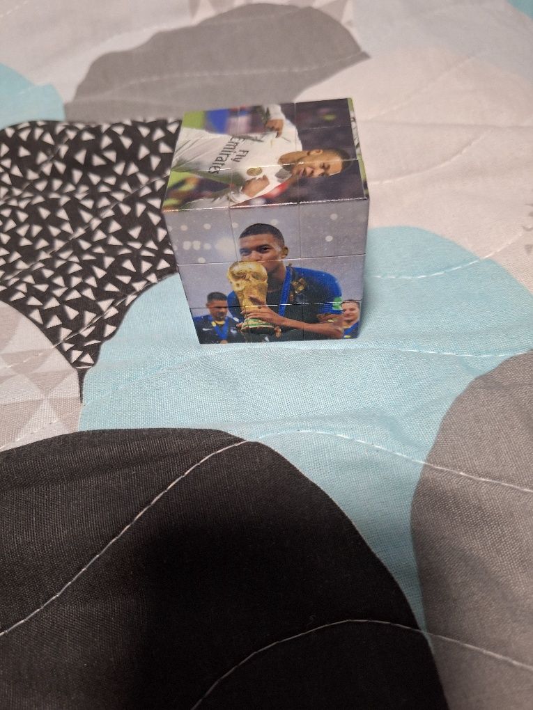 Рубик кубче на Mbappe