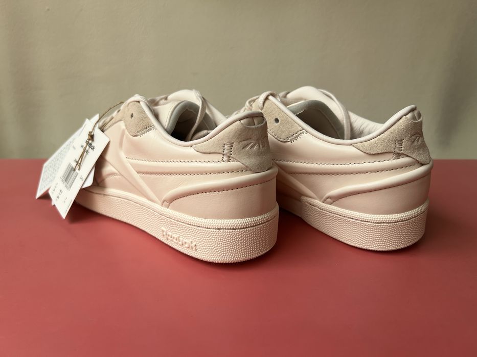 Reebok Victoria Beckham Club C marimea 40.5