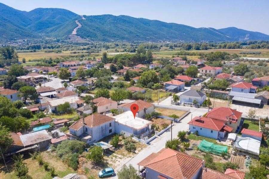 Продава къща с площ 130 м2 и двор 541 м2, Месия, Неа Перамос, Гърция