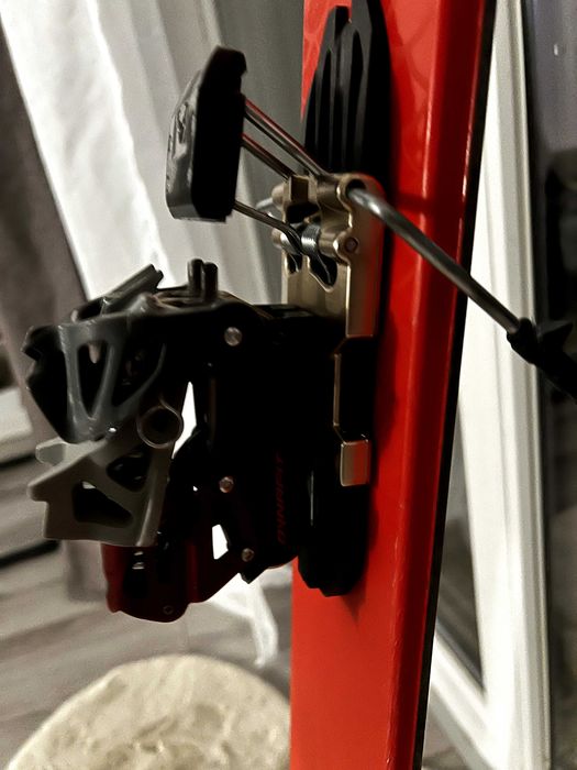 Vand skiurile de tura LINE BACON SHORTY ROUGE 2020