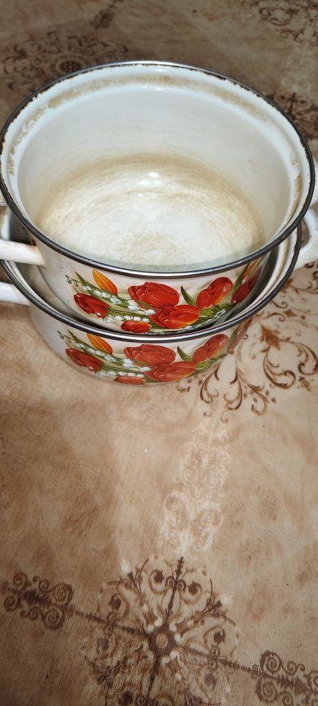 Продам 3 кастрюли