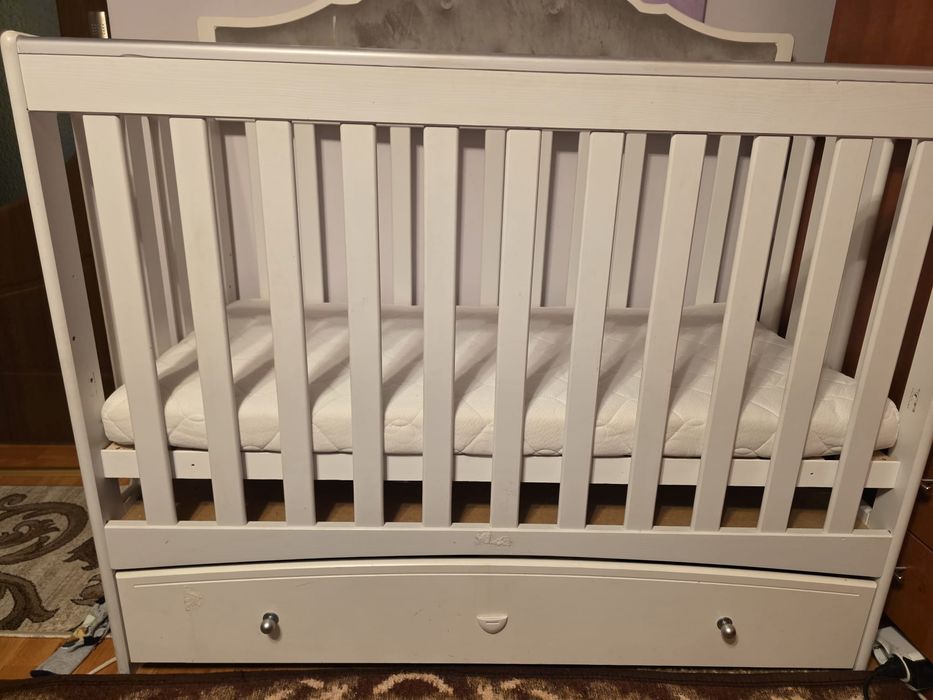 Vînd pătuț pentru copii