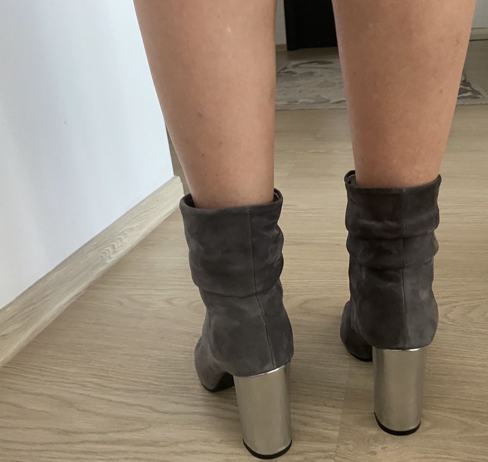 Botine din piele