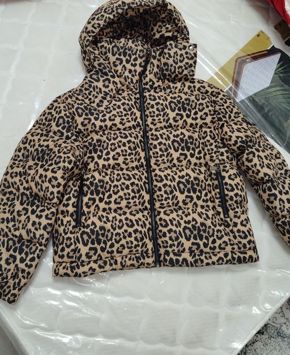 Kurtka Ayollar va qizlar uchun qishki kurtka