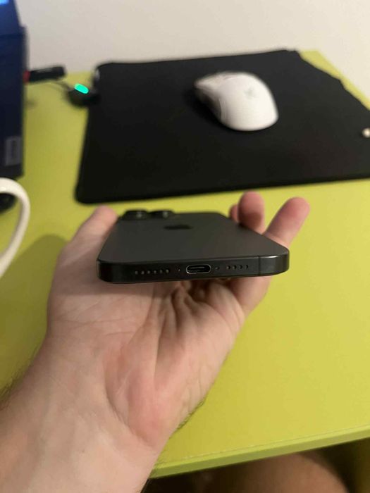 Vand Iphone 15 pro max 10/10 impecabil 256gb