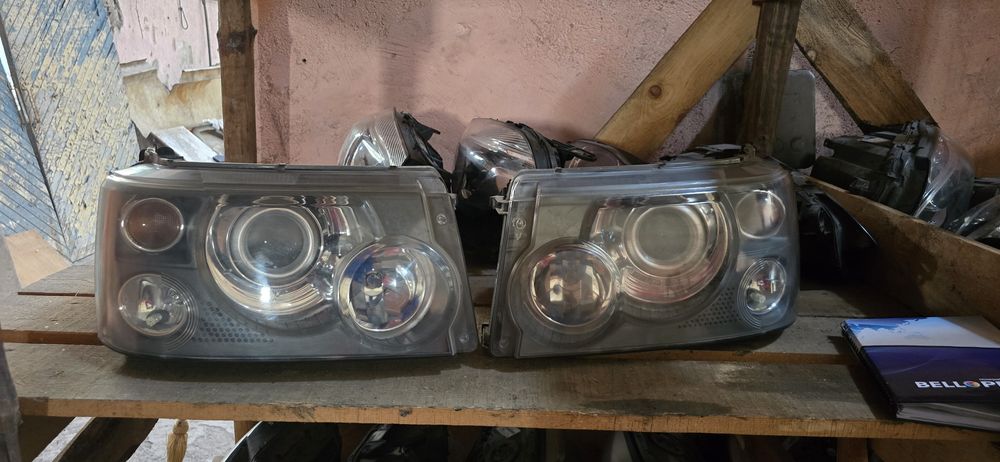 Фарове Land Rover Sport