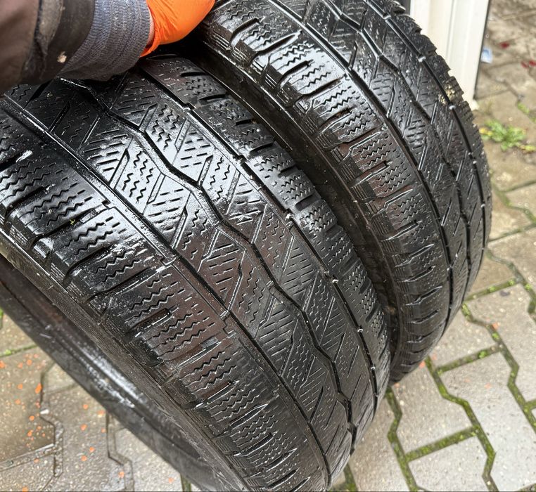 Зимен комплект гуми с джанти за Бус Renault/Opel 16 цола