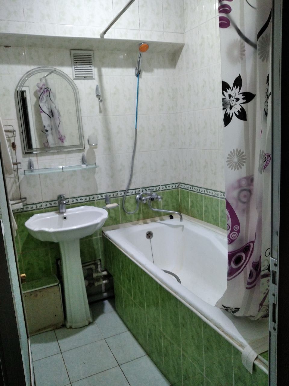 Продается квартира кинотеатр Нукус