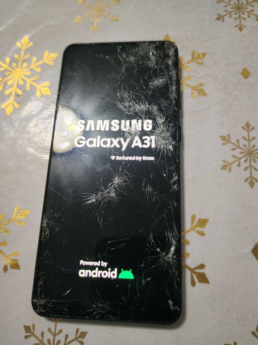 Samsung galaxy A 31 sotiladi singan karobka yuq