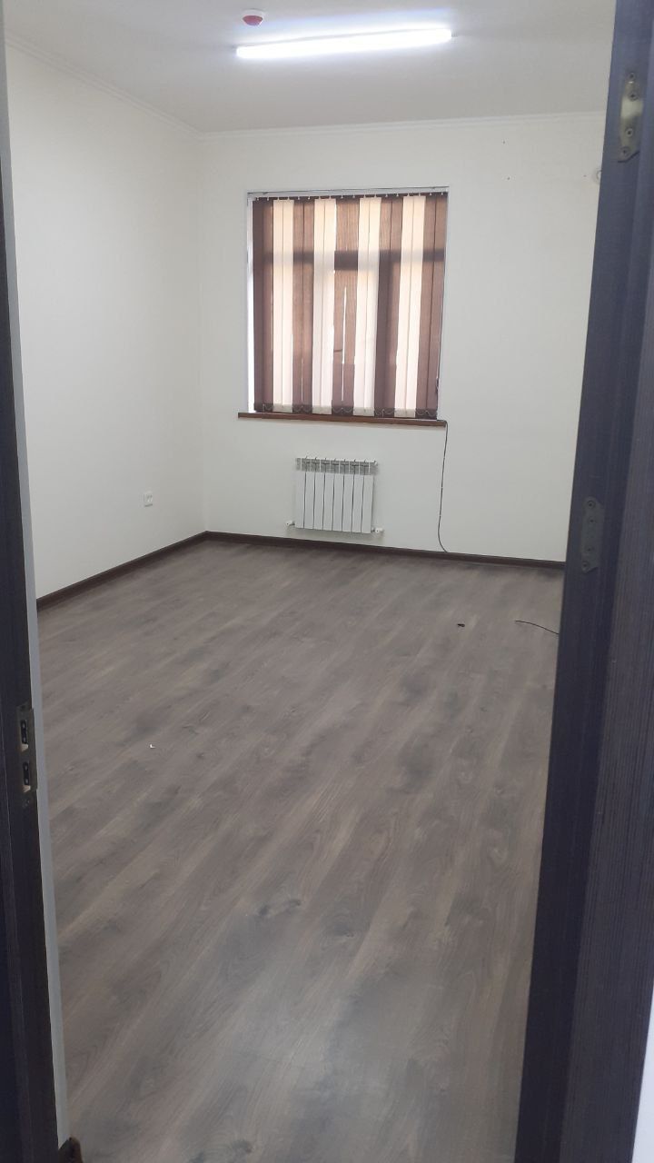 Спокойные офисы на парке Бобура 70 и 105 м2