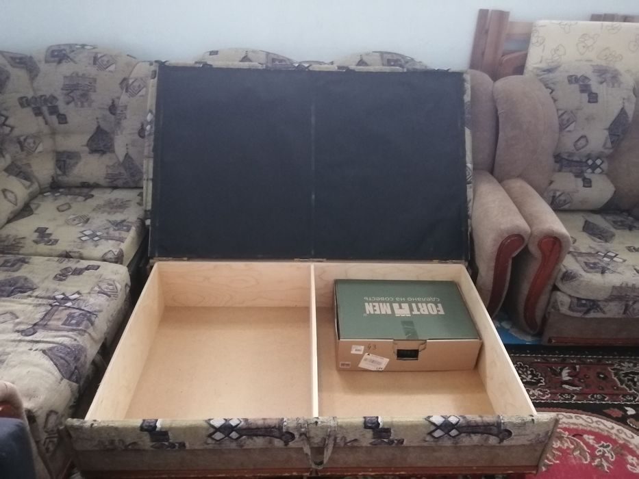 Продам диван в отличном состоянии