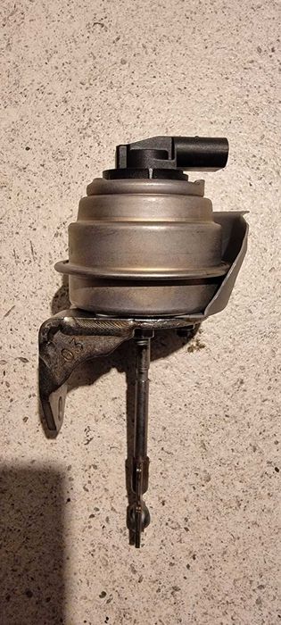 Actuator turbo/ capsula vacumatica Garrett VAG 794081