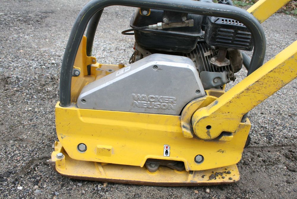 Wacker Neuson WPU1550A- placa compactoare reversibila