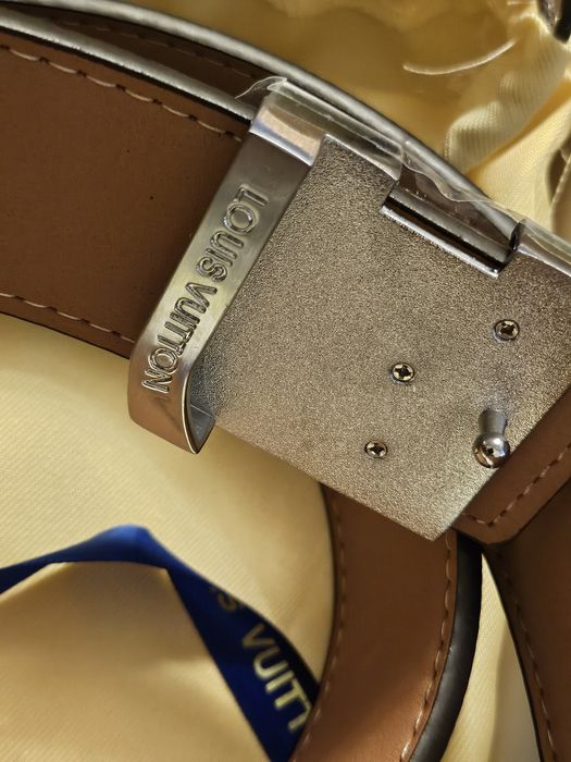 Curea LV noua, in cutie