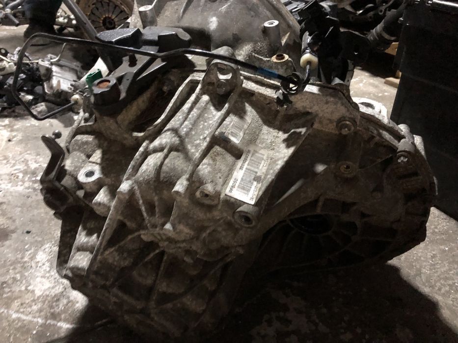 Cutie manuala 6 trepte Opel astra J 1.7cdti (huruie)